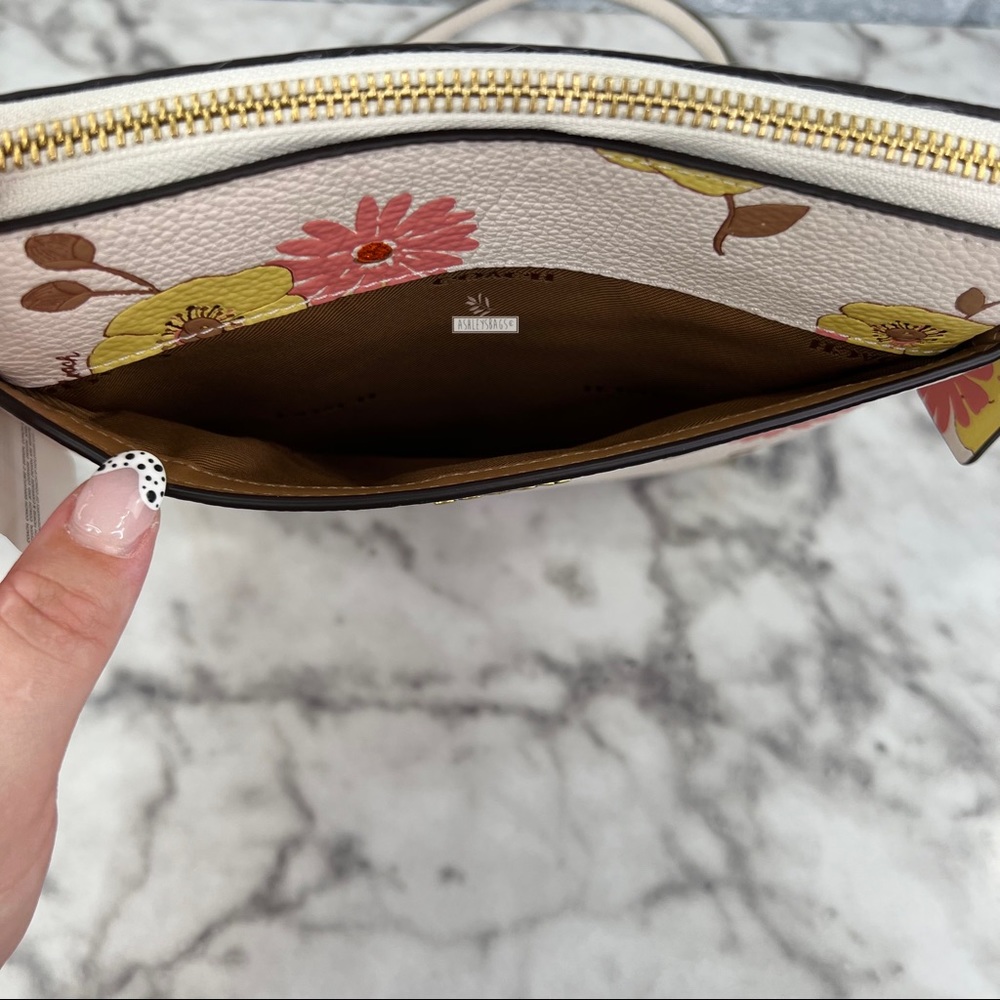 Coach Kitt Messenger Crossbody With Floral Print - Picture 7 of 11